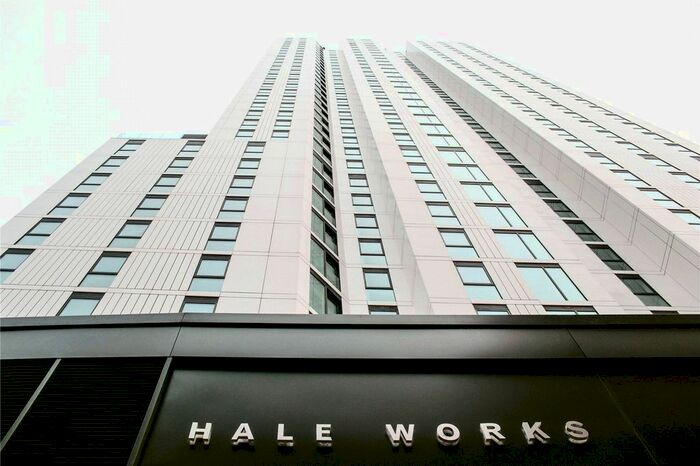 Studio To Rent In Daneland Walk, London N17