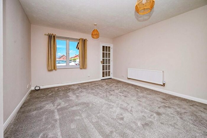 2 Bedroom Terraced House To Rent In Spurcroft, Luton, LU3