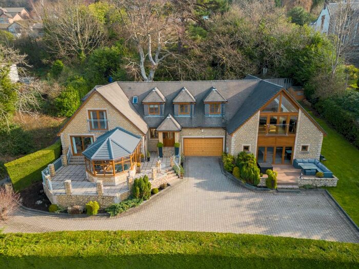 6 Bedroom Detached House For Sale In Linnburn, Shandon, Argyll And Bute, G84