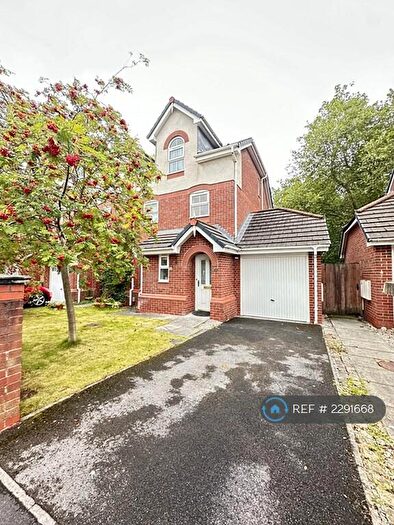 4 Bedroom Semi-Detached House To Rent In Whimberry Way, Withington, Manchester, M20