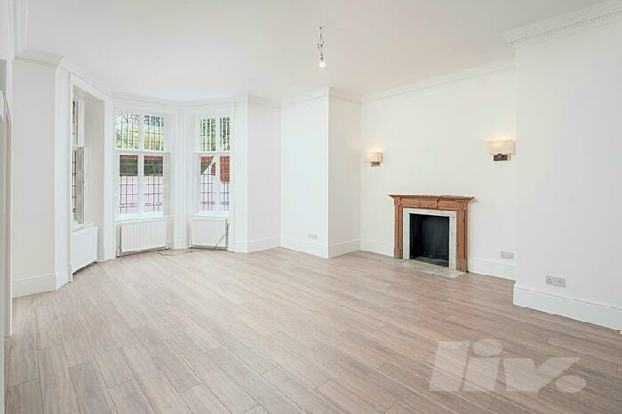 2 Bedroom Apartment To Rent In Elsworthy Road, Primrose Hill, NW3