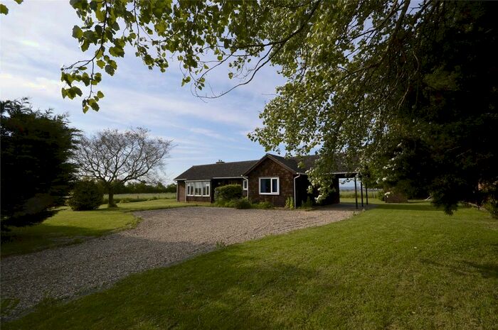 3 Bedroom Bungalow To Rent In Christmas Lane, High Halstow, Rochester, Kent, ME3