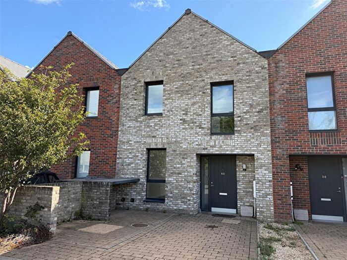3 Bedroom Property For Sale In Northview Avenue, Tilbury, RM18