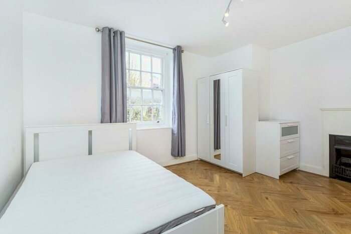 2 Bedroom Flat To Rent In Fisherton Street London, NW8