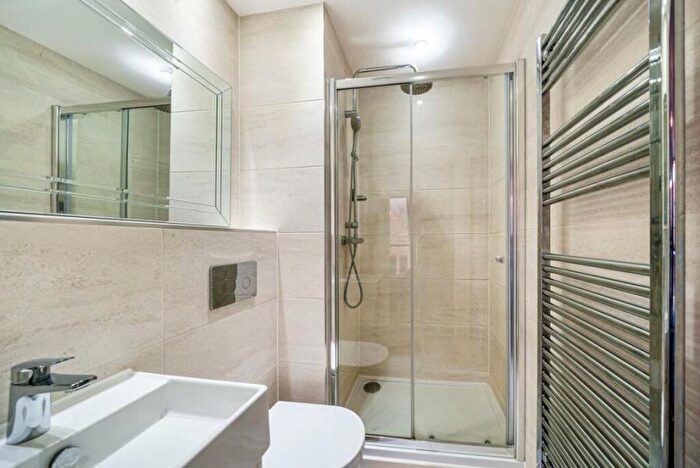 2 Bedroom Apartment To Rent In Leapale Lane, Guildford, GU1