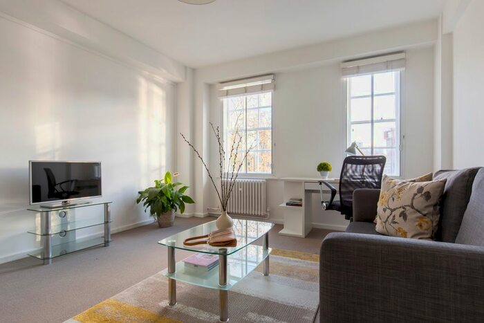 1 Bedroom Flat To Rent In Dolphin Square, London, SW1V