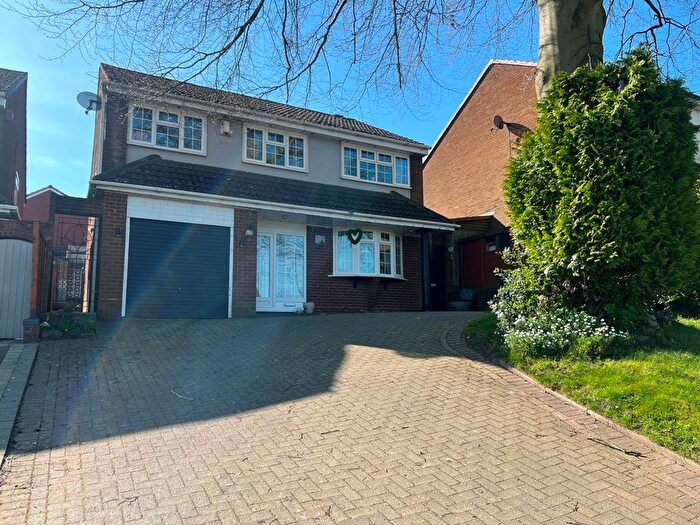 4 Bedroom Detached House For Sale In Chorley Road, Chase Terrace, Burntwood, WS7