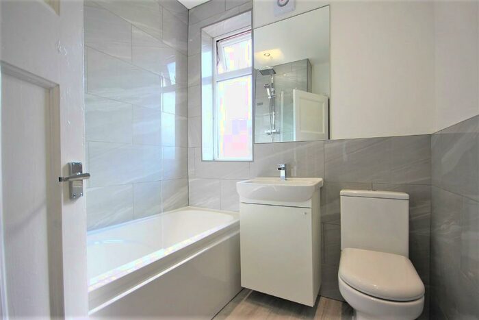 1 Bedroom Flat To Rent In Higham Hill Road, London, E17