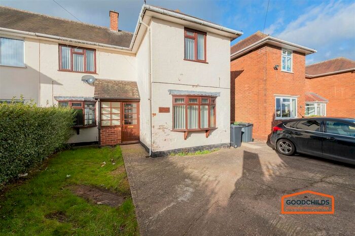 3 Bedroom Semi-Detached House To Rent In Woodlands Crescent, Pelsall, Walsall WS3