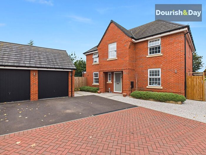 4 Bedroom Detached House For Sale In Orwell Road, Market Drayton, TF9