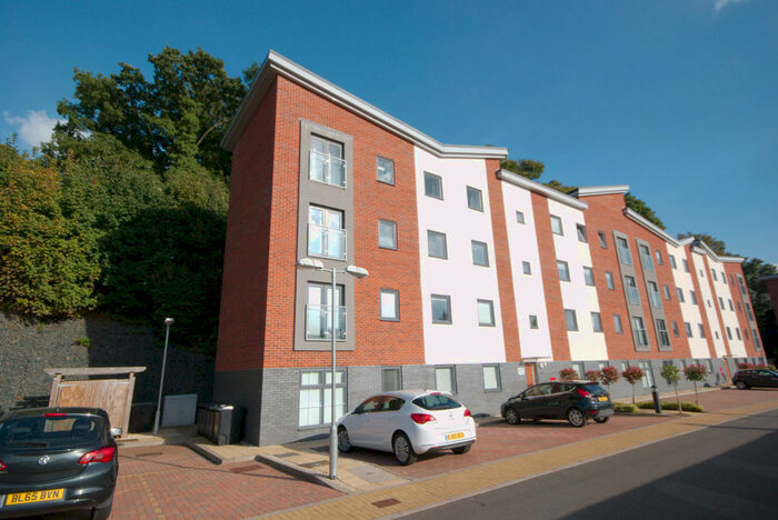 2 Bedroom Apartment To Rent In Hartopp Court, Lichfield Road, Sutton Coldfield., B74