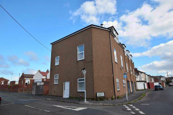 2 Bedroom Flat To Rent In Oakdale Road, Wallasey, CH44