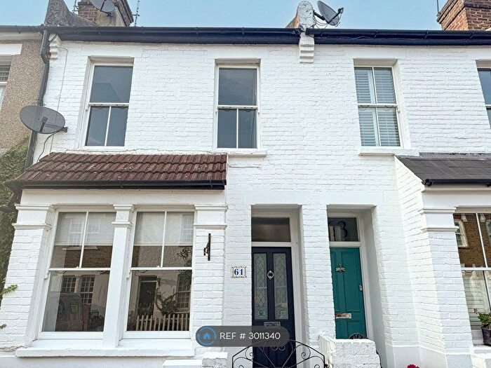 3 Bedroom Terraced House To Rent In York Road, Teddington, TW11