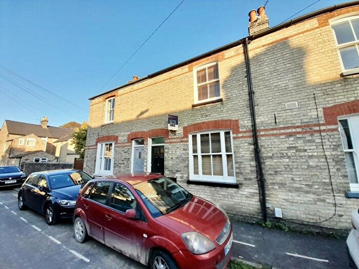 3 Bedroom End Of Terrace House To Rent In Hobart Road, Cambridge, CB1