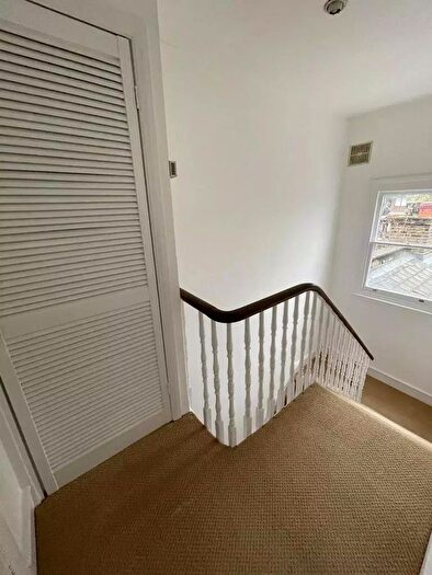 2 Bedroom Flat To Rent In Fordwych Road, London, NW2