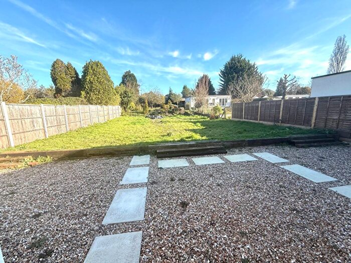 3 Bedroom Detached Bungalow To Rent In Syke Cluan, Iver, SL0