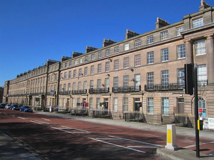 2 Bedroom Flat To Rent In Hamilton Square, Birkenhead, Wirral, CH41