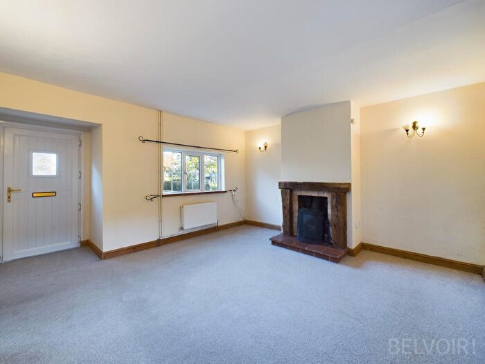 4 Bedroom Semi-Detached House To Rent In Threxton House, Threxton, IP25