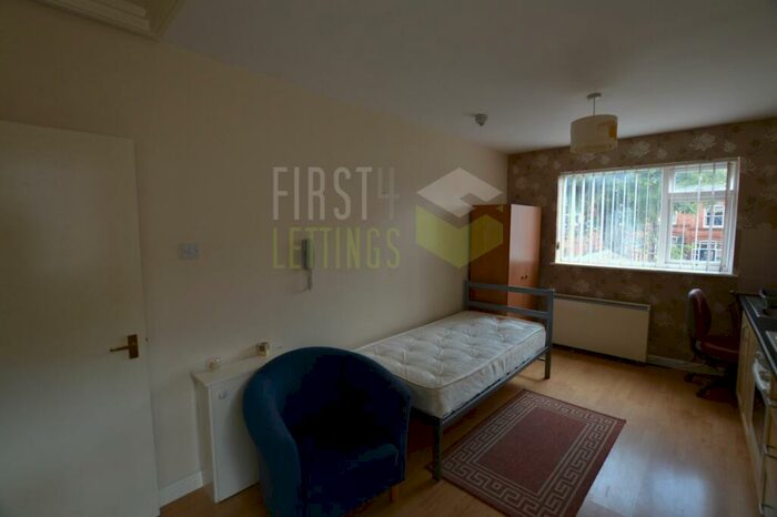 Studio To Rent In Clarendon Park Road, Leicester, LE2