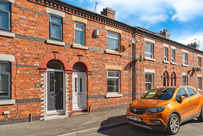 3 Bedroom Terraced House For Sale In North Street, Saltney Ferry, Chester, Flintshire, CH4