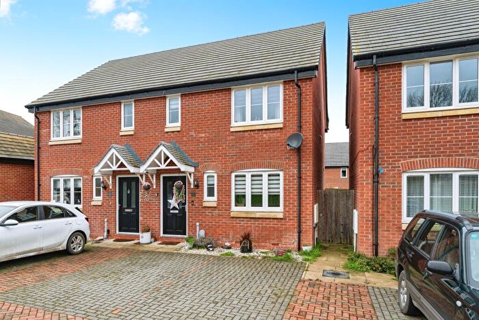 3 Bedroom Semi-Detached House For Sale In Hunter Drive, Littleport, Ely, CB6