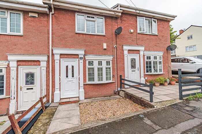2 Bedroom Terraced House For Sale In Court Road, Barry, CF63