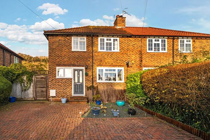 3 Bedroom Semi Detached House For Sale In Reigate Road, Betchworth, RH3