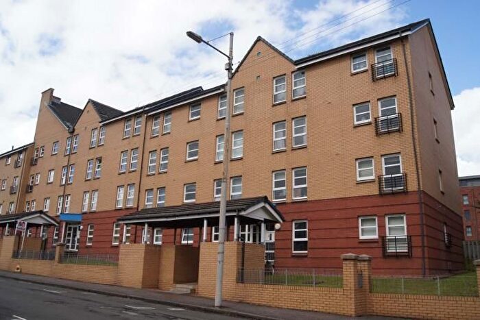 3 Bedroom Flat To Rent In Carfrae Street, Glasgow, G3