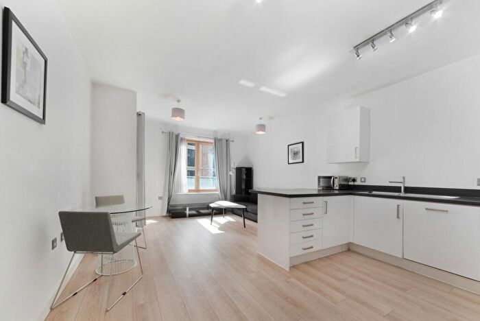 1 Bedroom Apartment For Sale In Eddington Court, Silvertown Square, E16