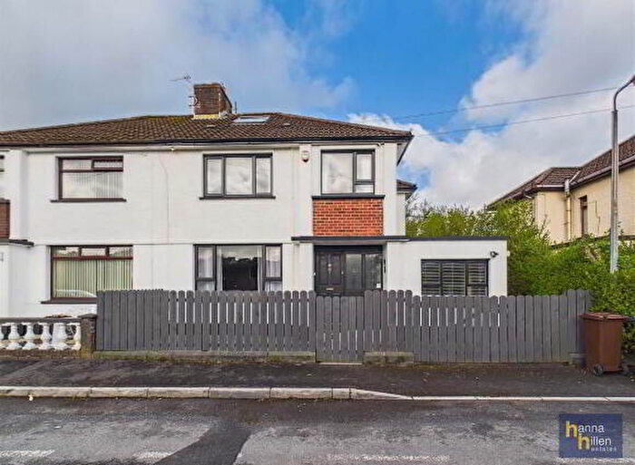 4 Bedroom Semi-Detached House For Sale In Shandon Park, Newry, BT34