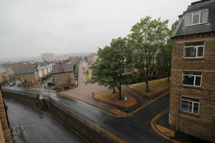 1 Bedroom Flat To Rent In Woolston Warehouse, Grattan Road, Bradford, BD1