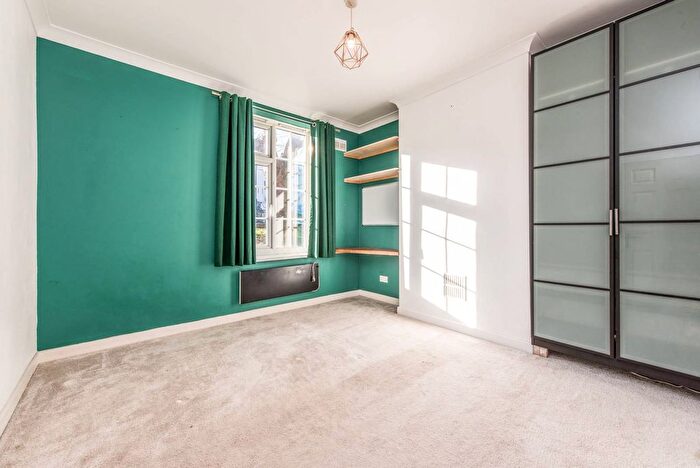 2 Bedroom Flat For Sale In The Hyde, Colindale, London, NW9