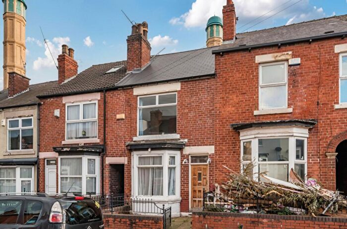 3 Bedroom Terraced House For Sale In Glover Road, Sheffield, South Yorkshire, S8