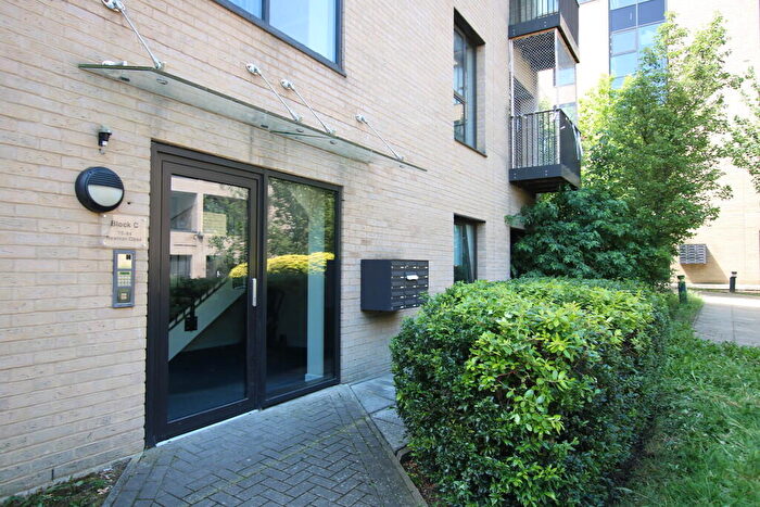 2 Bedroom Apartment For Sale In Newman Close, Brondesbury Park, NW10