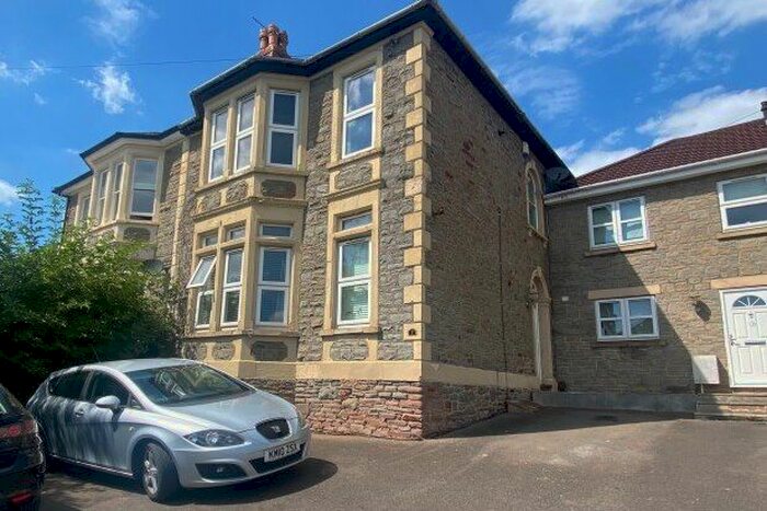 2 Bedroom Flat To Rent In Upper Station Road, Bristol, BS16