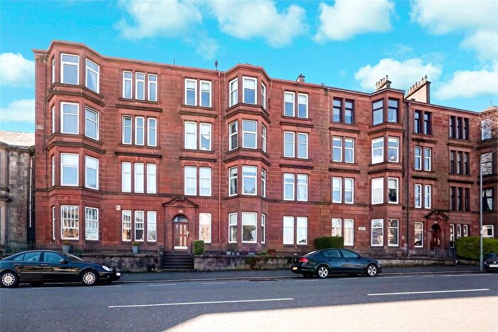 3 Bedroom Flat For Sale In Finnart Street, Greenock, Inverclyde, PA16