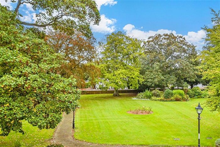2 Bedroom Flat For Sale In Ramsgate Road, Sarre, Birchington, Kent, CT7
