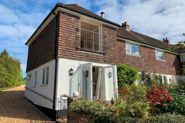 1 Bedroom Flat To Rent In The White House, Crowborough, TN6