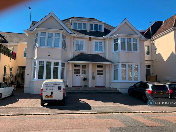2 Bedroom Flat To Rent In Studland Road, Bournemouth, BH4
