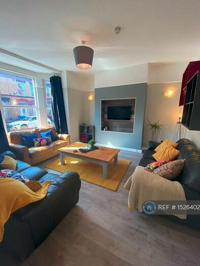 10 Bedroom Terraced House To Rent In Garmoyle Road, Liverpool, L15