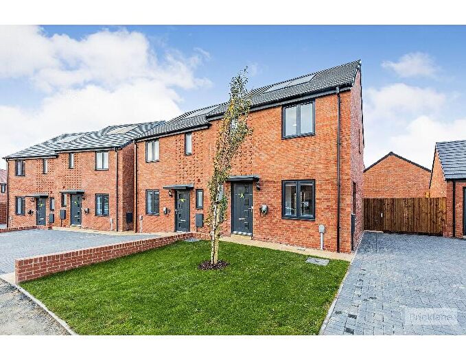 3 Bedroom House To Rent In Gabriel Way, Glenvale Park, Wellingborough, NN8