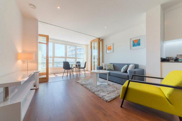 2 Bedroom Apartment To Rent In Gateway Tower, Western Gateway, Royal Victoria, London, E16