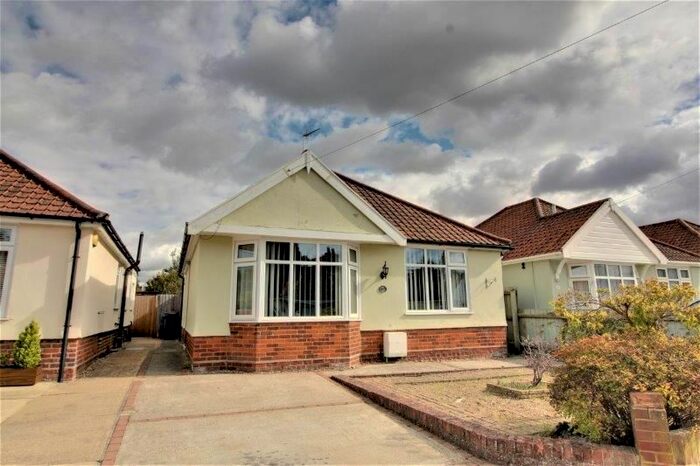 2 Bedroom Detached Bungalow To Rent In Temple Road, Ipswich, IP3