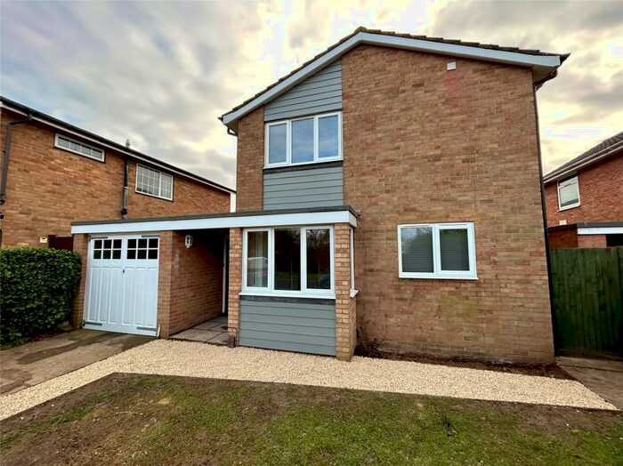 4 Bedroom Detached House To Rent In Maidenhead Road, Windsor, Berkshire, SL4