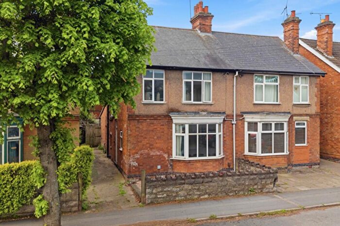 3 Bedroom Semi-Detached House For Sale In Earlsdon Avenue North, Earlsdon, Coventry, CV5