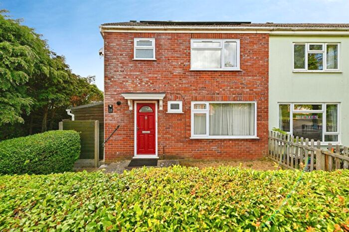 3 Bedroom End Of Terrace House For Sale In Westfields, King's Lynn, PE30