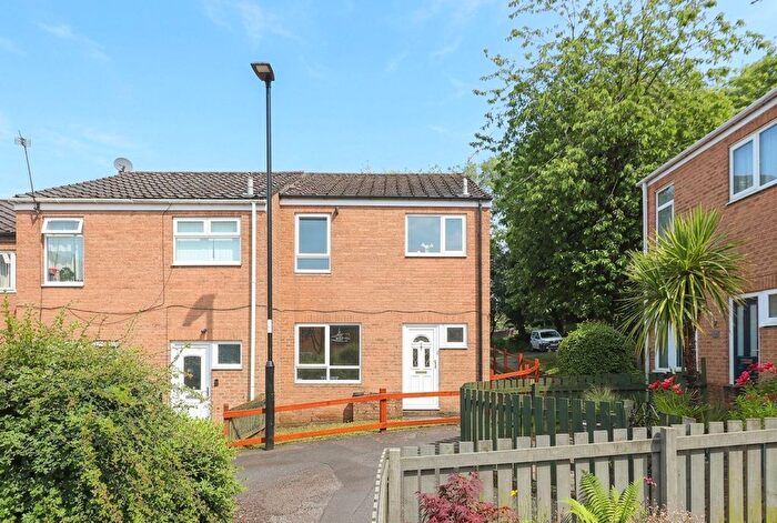 3 Bedroom End Of Terrace House For Sale In Streetfields, Halfway, S20