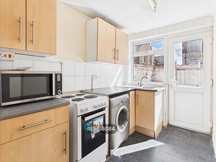 2 Bedroom Terraced House To Rent In Floral Avenue, Rensburg Street, Hull, HU9