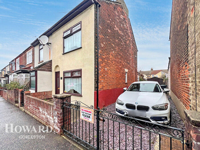 3 Bedroom End Of Terrace House For Sale In Trafalgar Road West, Gorleston, NR31