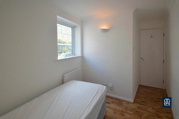1 Bedroom Flat To Rent In Carlyle Road, CB4